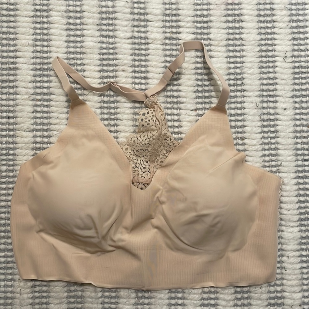 Maidenform Nude/Beige Lace-Back Wireless Bra